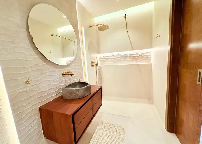 Dos Sobreiros D'ouro - Luxury & Private Pool - Carvoeiro & Benagil Гостевой дом Лагоа