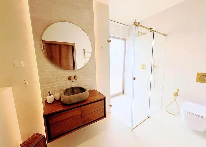 Гостевой дом Dos Sobreiros D'ouro - Luxury & Private Pool - Carvoeiro & Benagil Лагоа